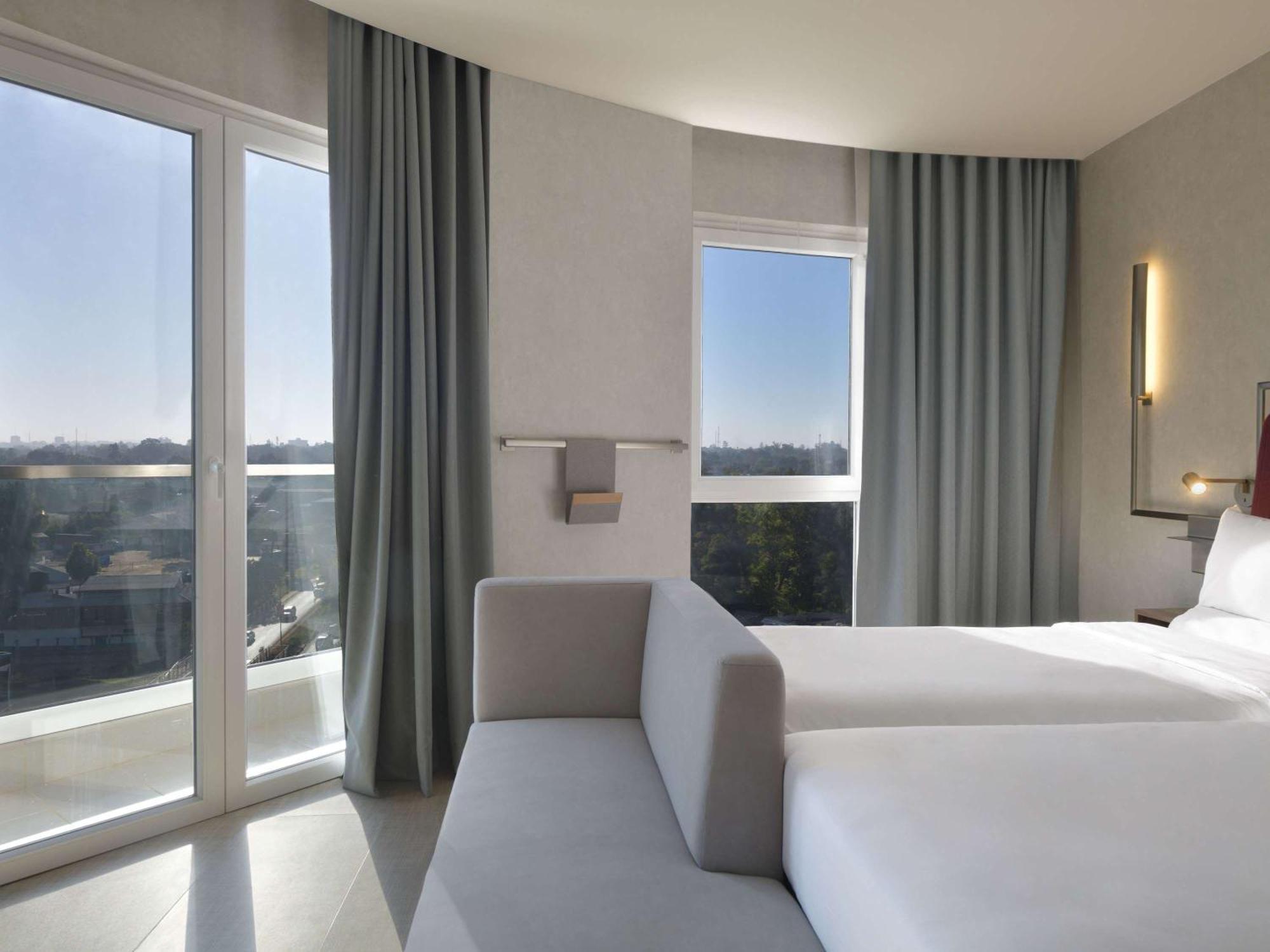 Novotel Лубумбаши Екстериор снимка